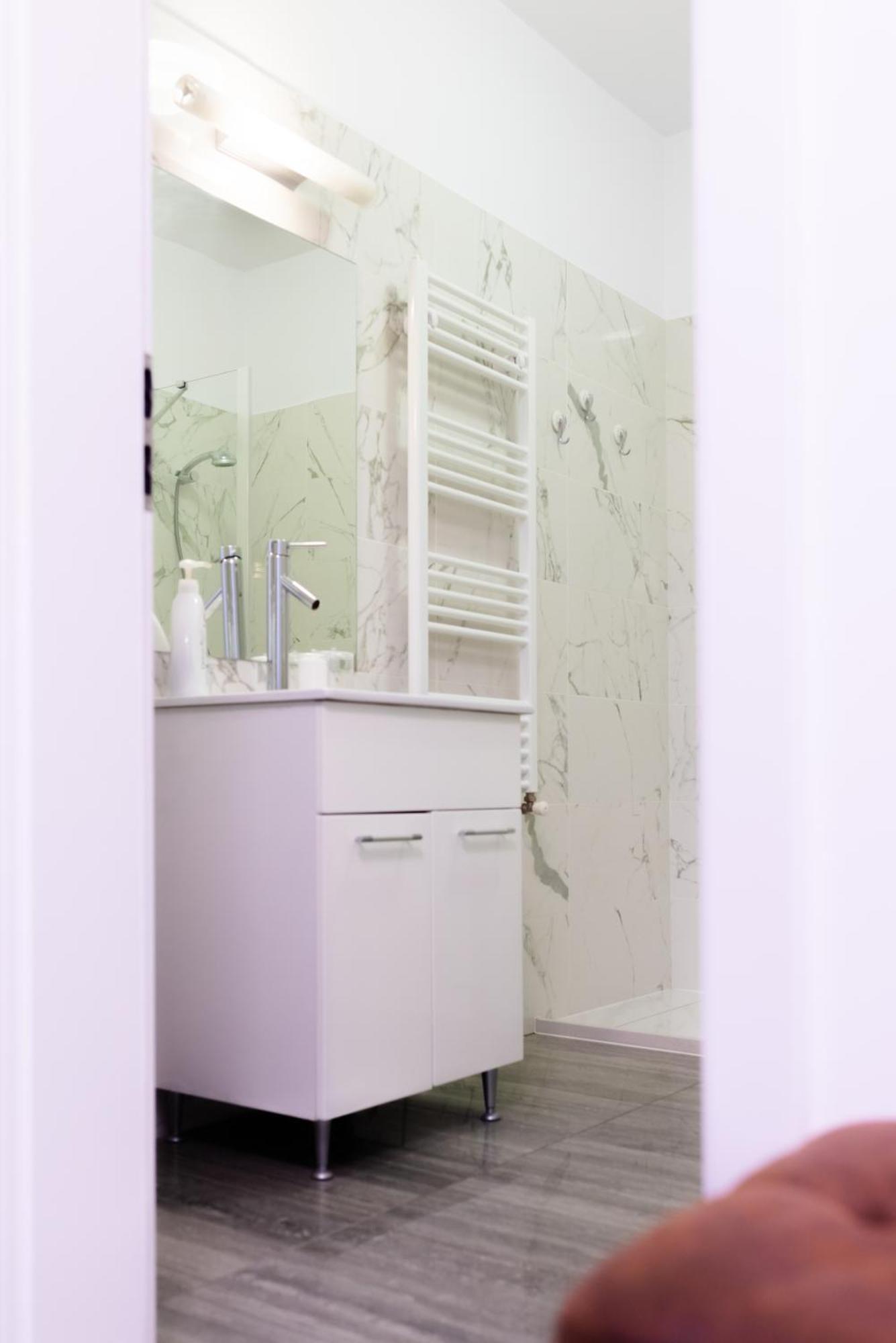 Thome White Flat クルージュ＝ナポカ エクステリア 写真